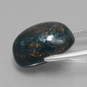 حجر الدم أخضر منقط طبيعي، قصة بيضاوى، 12.09 قيراط، غير شفاف