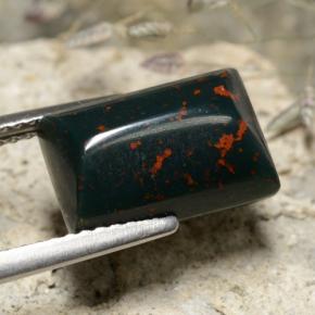 حجر الدم أخضر منقط طبيعي، باجيت، 4.62 قيراط، غير شفاف