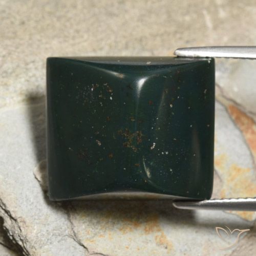 19.16ct طبيعي الأخضر الغامق حجر الدم, باجيت, غير شفاف