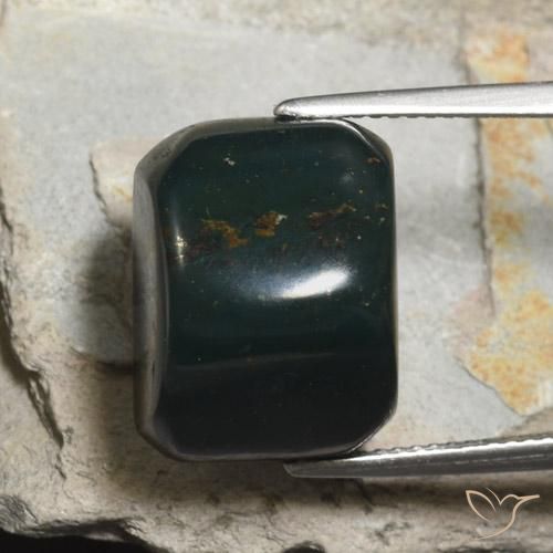 21.56ct طبيعي أخضر الغابات حجر الدم, قص الزمرد, غير شفاف