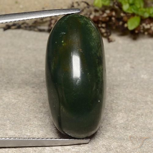 21.80ct طبيعي أخضر مع أحمر حجر الدم, بيضوي, غير شفاف