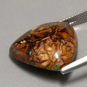 صخر الأوبال متعدد الألوان طبيعي، مثلثى، 17.44 قيراط، غير شفاف