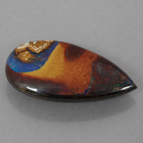 أوبال بولدر طبيعي بلون متعدد الألوان، وزن ‎4.35‎ قيراط، شكل شكل الكمثرى، مقاس ‎17.3x9.6‎ مم