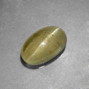 Cat's Eye Apatite طبيعي بلون أصفر أخضر، وزن ‎0.96‎ قيراط، شكل شفاف، مقاس ‎7.4x4.7‎ مم