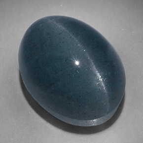 Cat's Eye Aquamarine طبيعي بلون أزرق-أخضر، وزن ‎17.47‎ قيراط، شكل بيضاوى، مقاس ‎15.9x12.3‎ مم