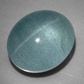 Cat's Eye Aquamarine طبيعي بلون أزرق-أخضر، وزن ‎11.08‎ قيراط، شكل شفاف، مقاس ‎14.1x11.9‎ مم
