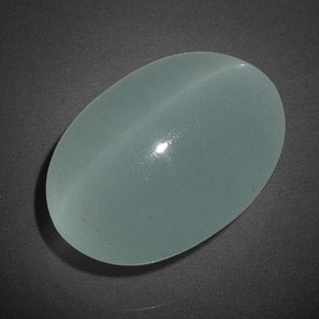 Cat's Eye Aquamarine طبيعي بلون أزرق-أخضر، وزن ‎17.04‎ قيراط، شكل شفاف، مقاس ‎18x12.6‎ مم