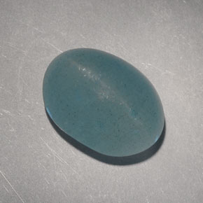 Cat's Eye Aquamarine طبيعي بلون أزرق-أخضر، وزن ‎6.60‎ قيراط، شكل بيضاوى، مقاس ‎12.9x9.4‎ مم