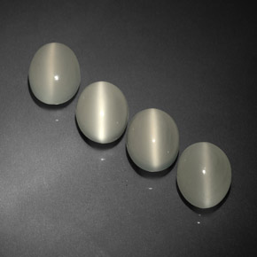 Cat's Eye Moonstone طبيعي بلون أبيض، وزن ‎‎ قيراط، شكل شفاف، مقاس ‎9.1x7.1‎ مم