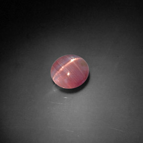 Cat's Eye Tourmaline طبيعي بلون وردي وردي، وزن ‎1.04‎ قيراط، شكل شفاف، مقاس ‎6.6x6.3‎ مم