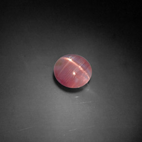 Cat's Eye Tourmaline طبيعي بلون وردي وردي، وزن ‎1.04‎ قيراط، شكل شفاف، مقاس ‎6.6x6.3‎ مم