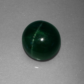 Cat's Eye Tourmaline طبيعي بلون أخضر عميق، وزن ‎2.43‎ قيراط، شكل شفاف، مقاس ‎7.14‎ مم