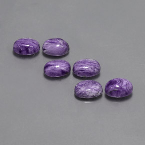 شارويت طبيعي بلون بنفسجي، وزن ‎‎ قيراط، شكل بيضاوى، مقاس ‎7.8x5.6‎ مم