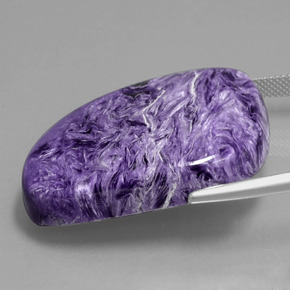 شارويت البنفسجي طبيعي، شكل خيالي، 63.04 قيراط، غير شفاف