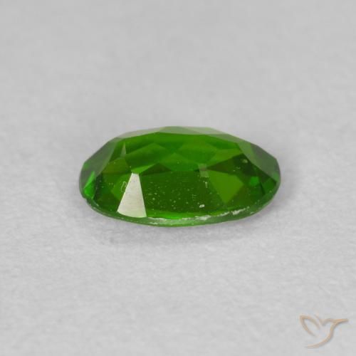 كروم ديوبسيد Medium Dark-Green طبيعي، بيضوي، 0.63 قيراط، قليلا جدا