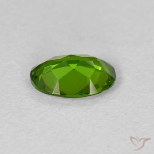 كروم ديوبسيد Medium Dark-Green طبيعي، بيضوي، 0.73 قيراط، قليلا جدا