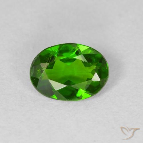 0.71ct طبيعي أخضر غامق ديوبسيد كروم, بيضوي, قليلا جدا