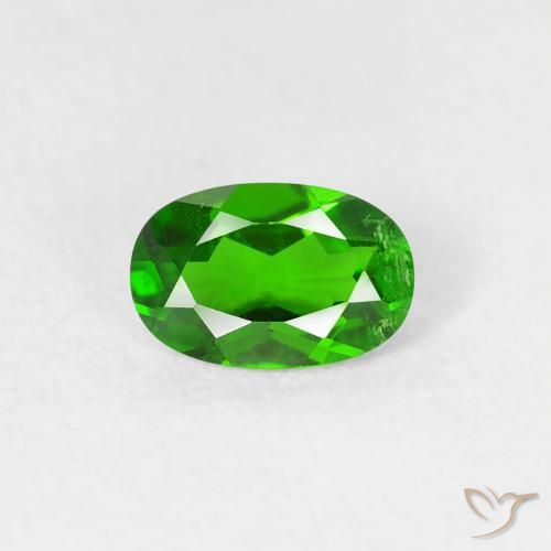 0.50ct طبيعي أخضر كثيف ديوبسيد كروم, بيضوي, قليلا جدا