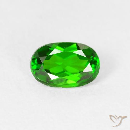 0.56ct طبيعي أخضر الغابة لامع ديوبسيد كروم, بيضوي, قليلا جدا