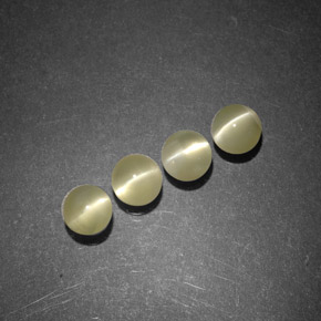 Chrysoberyl Cat's Eye طبيعي بلون ذهبي، وزن ‎‎ قيراط، شكل شفاف، مقاس ‎3.99‎ مم