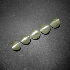 أحجار عين القط كريزوبيريل أخضر ذهبى طبيعية، شفاف، شفاف / نصف شفاف، وزنها  قيراط