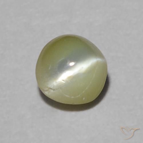 Chrysoberyl Cat's Eye طبيعي بلون أخضر مصفر، وزن ‎0.37‎ قيراط، شكل دائري، مقاس ‎3.65‎ مم