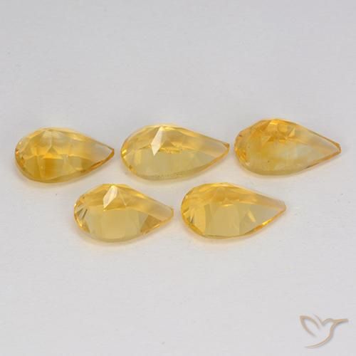 أحجار سيترين Medium Gold  طبيعية، شكل الكمثرى، VVS-VS، وزنها 3.36 قيراط