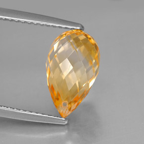 سيترين طبيعي بلون أصفر ذهبي، وزن ‎3.86‎ قيراط، شكل بريوليت، مقاس ‎12.1x7.4‎ مم