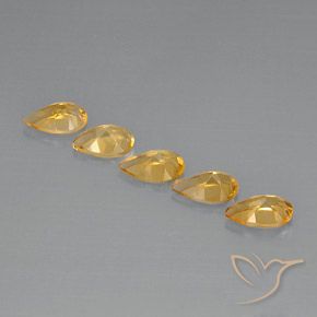 أحجار سيترين Light Orange-Gold  طبيعية، شكل الكمثرى، VVS-VS، وزنها 3.59 قيراط