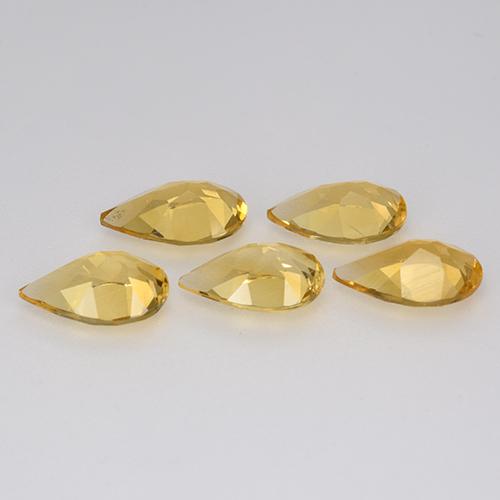 سيترين طبيعي بلون ذهبى متوسط، وزن ‎3.17‎ قيراط، شكل شكل الكمثرى، مقاس ‎7.9x5.1‎ مم