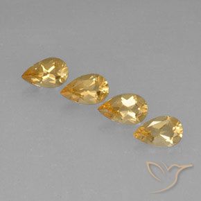 أحجار سيترين Light Orange-Gold  طبيعية، شكل الكمثرى، VVS، وزنها 2.88 قيراط
