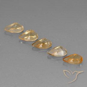 أحجار سيترين Medium-Light Orange-Gold  طبيعية، شكل الكمثرى، VVS-VS، وزنها 4.20 قيراط