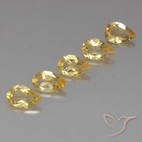 أحجار سيترين Gold  طبيعية، شكل الكمثرى، VVS-VS، وزنها 3.55 قيراط