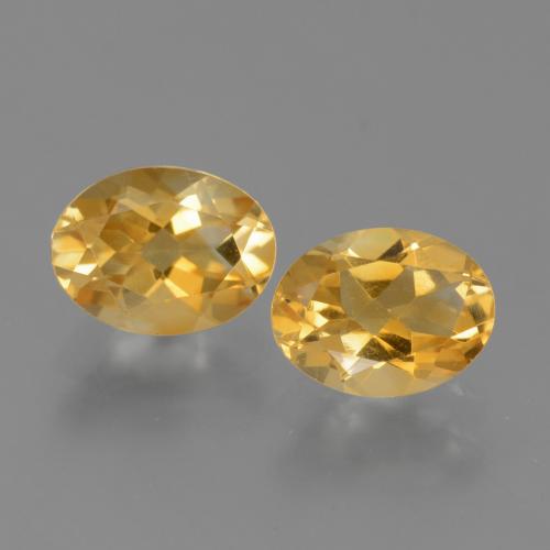 سيترين طبيعي بلون Medium Dark-Golden، وزن ‎2.19‎ قيراط، شكل بيضاوى، مقاس ‎7.8x5.9‎ مم
