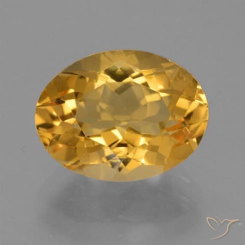 4.42ct طبيعي برتقالى ذهبى غامق سيترين, بيضوي, قليلا جدا