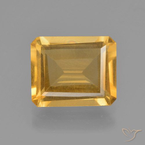 3.92ct طبيعي برتقالى ذهبى غامق سيترين, قص الزمرد, قليلا جدا