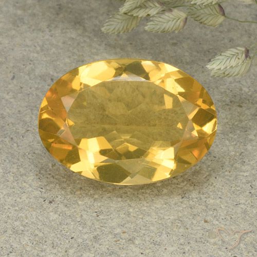 4.68ct طبيعي ذهبى فاتح-متوسط سيترين, بيضوي, VVS-VS