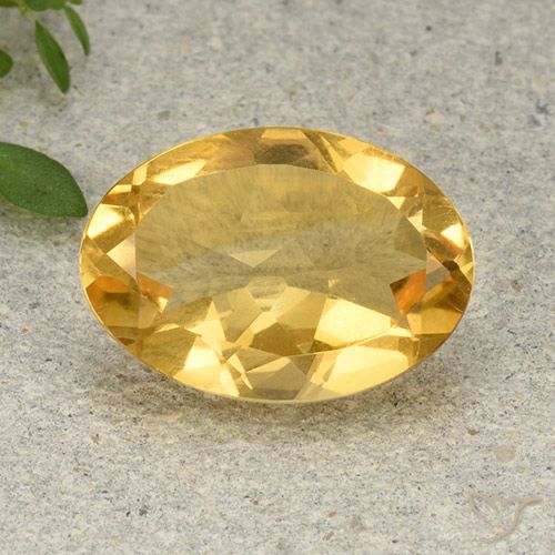 4.52ct طبيعي ذهبى داكن-متوسط سيترين, بيضوي, VVS-VS