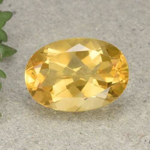 5.55ct طبيعي برتقالى ذهبة سيترين, بيضوي, قليلا جدا