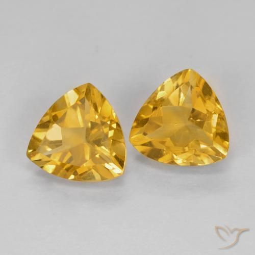 أحجار سيترين Medium Dark-Golden طبيعية، مثلثى، قليلا جدا، وزنها 1.51 قيراط
