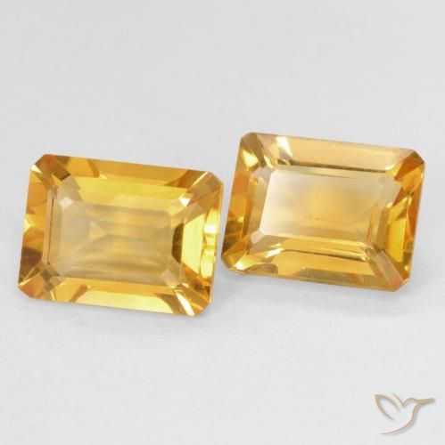 أحجار سيترين Medium Light Orange-Gold طبيعية، ثمانى / قصة زمرد، VVS، وزنها 2.91 قيراط