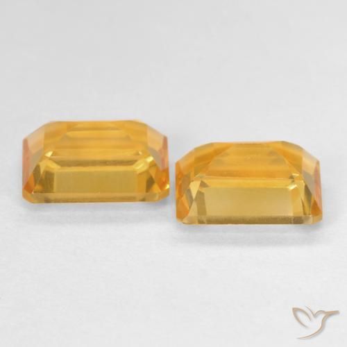 أحجار سيترين Medium Light Orange-Gold طبيعية، ثمانى / قصة زمرد، VVS، وزنها 2.91 قيراط