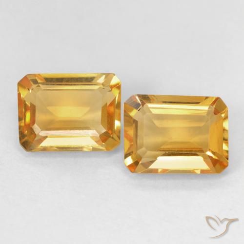 أحجار سيترين Medium Light Orange-Gold طبيعية، ثمانى / قصة زمرد، VVS، وزنها 2.82 قيراط