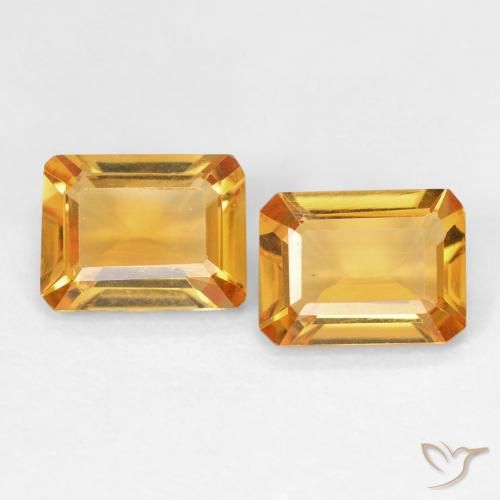 أحجار سيترين Medium Light Orange-Gold طبيعية، ثمانى / قصة زمرد، VVS، وزنها 2.58 قيراط