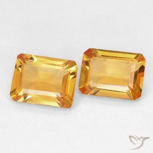 أحجار سيترين Medium Light Orange-Gold طبيعية، ثمانى / قصة زمرد، VVS، وزنها 2.58 قيراط