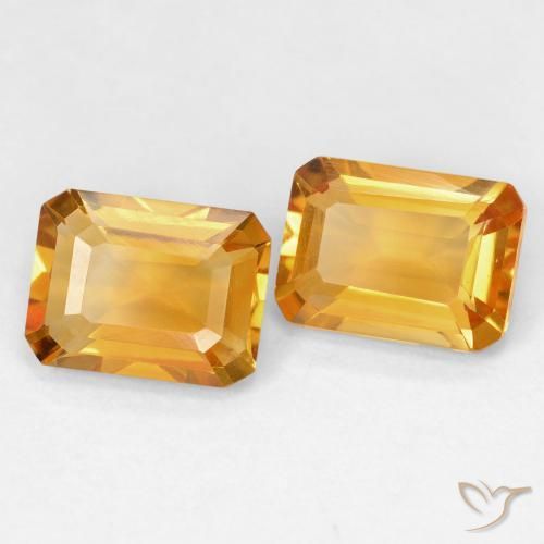 أحجار سيترين Medium Light Orange-Gold طبيعية، ثمانى / قصة زمرد، VVS، وزنها 2.91 قيراط