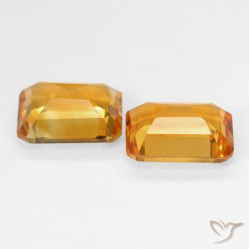 أحجار سيترين Medium Light Orange-Gold طبيعية، ثمانى / قصة زمرد، VVS، وزنها 2.91 قيراط