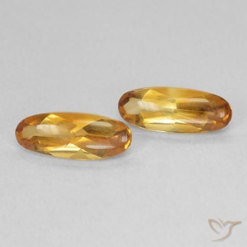 أحجار سيترين Medium Light-Golden طبيعية، بيضوي، شفاف، وزنها 1.72 قيراط