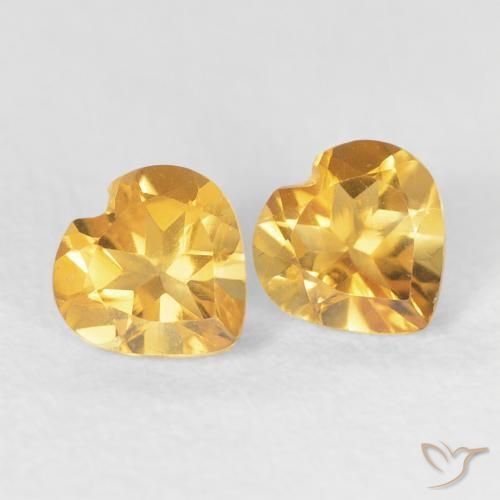 أحجار سيترين Medium Dark-Golden طبيعية، قلب، VVS-VS، وزنها 0.82 قيراط