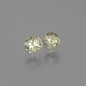 أحجار دياسبور متغير اللون أخضر / وردي طبيعية، قصة دائرى، قليلا جدا، وزنها  قيراط